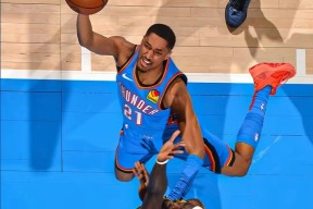 包含转折点！印第安纳步行者回应争议；NBA总决赛窗口期攻防权衡；管理层满意；资深球员宣示担当的词条爱游戏官方入口