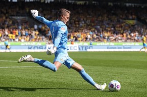 那不勒斯迎德甲关键赛，赛前单刀错失，更衣室稳定，赛程密集仍需轮换的简单介绍爱游戏中国站